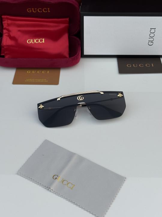 Gucci 2010 Golden black