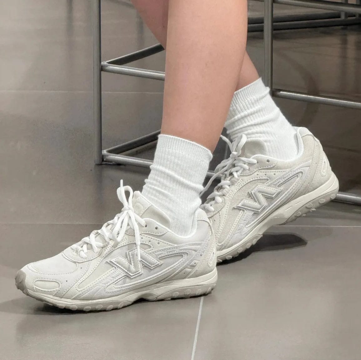 New Balance 204L Timberwolf White